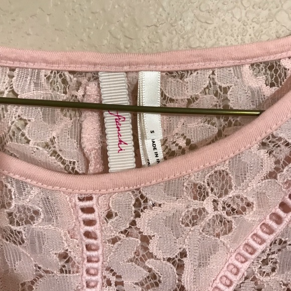NWOT Wild Pearl Lace Crop Top - Picture 4 of 5